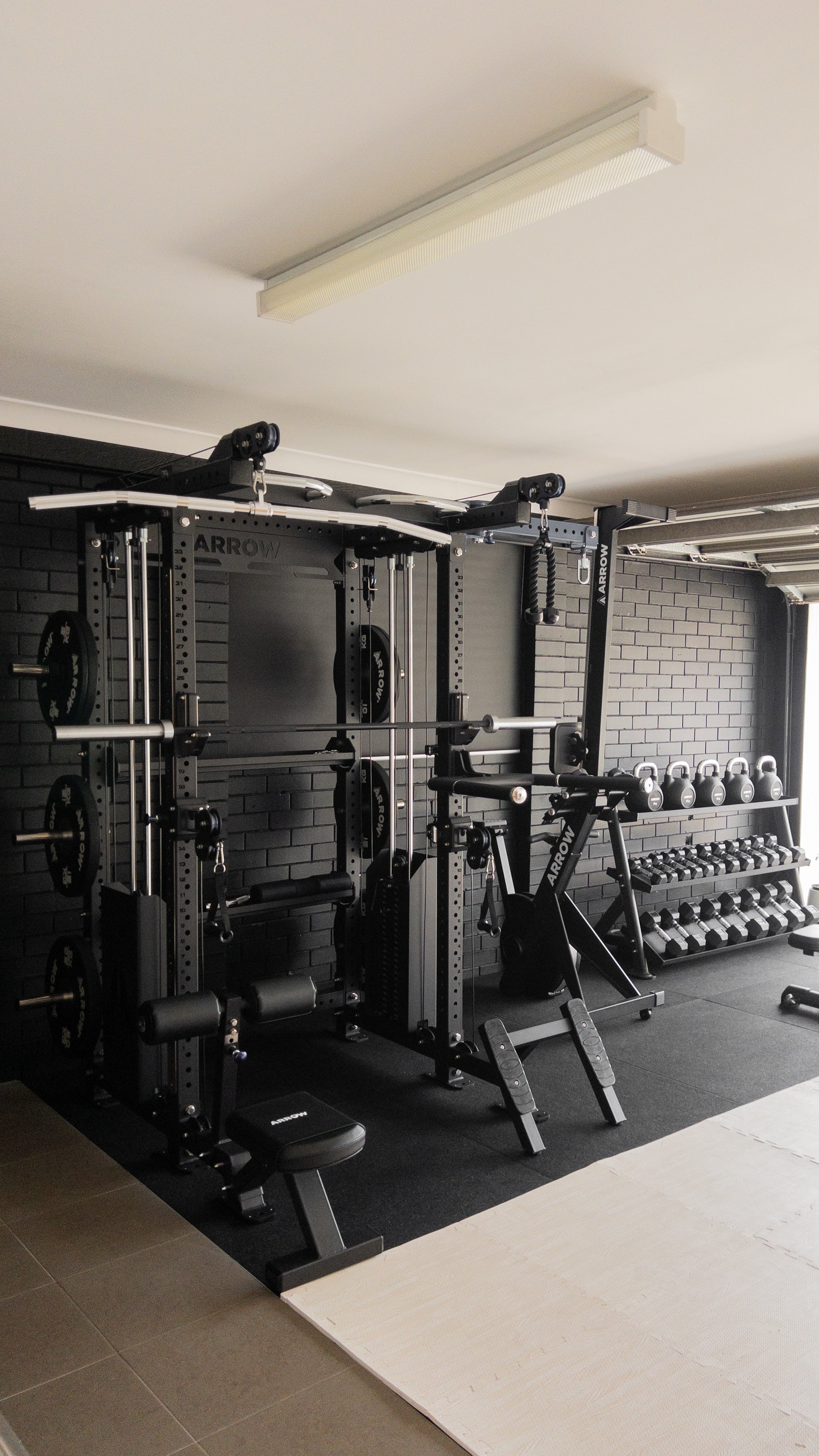 Squat Rack vs Power Rack: What Is the Difference?