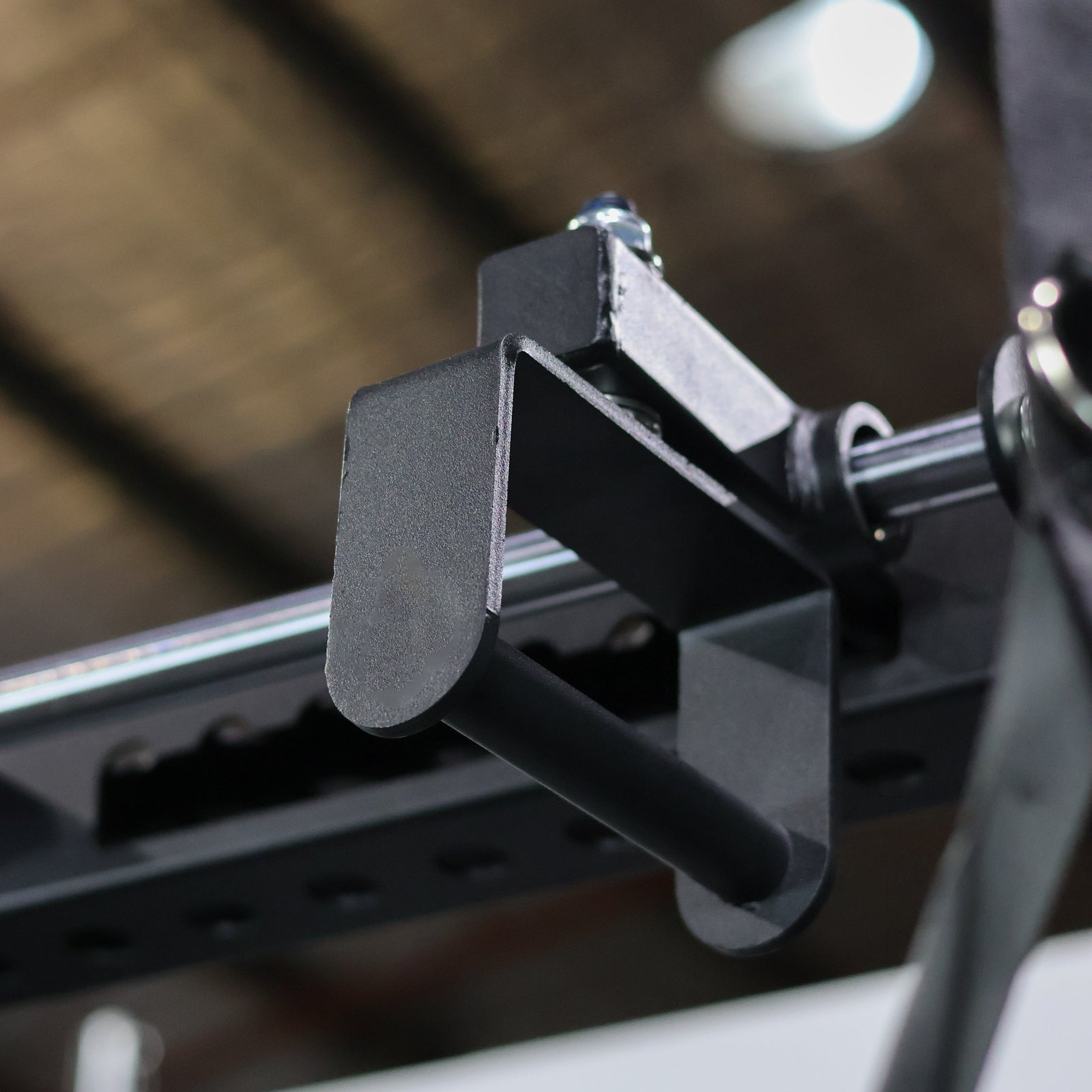 Close up of adjustable pull up handle