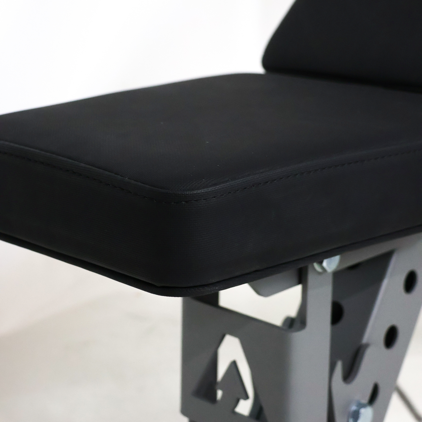 ARROW X8 Adjustable FIB Weight Bench