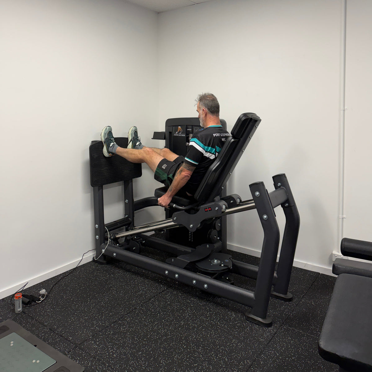 Physiotherapy Clinic using Leg press