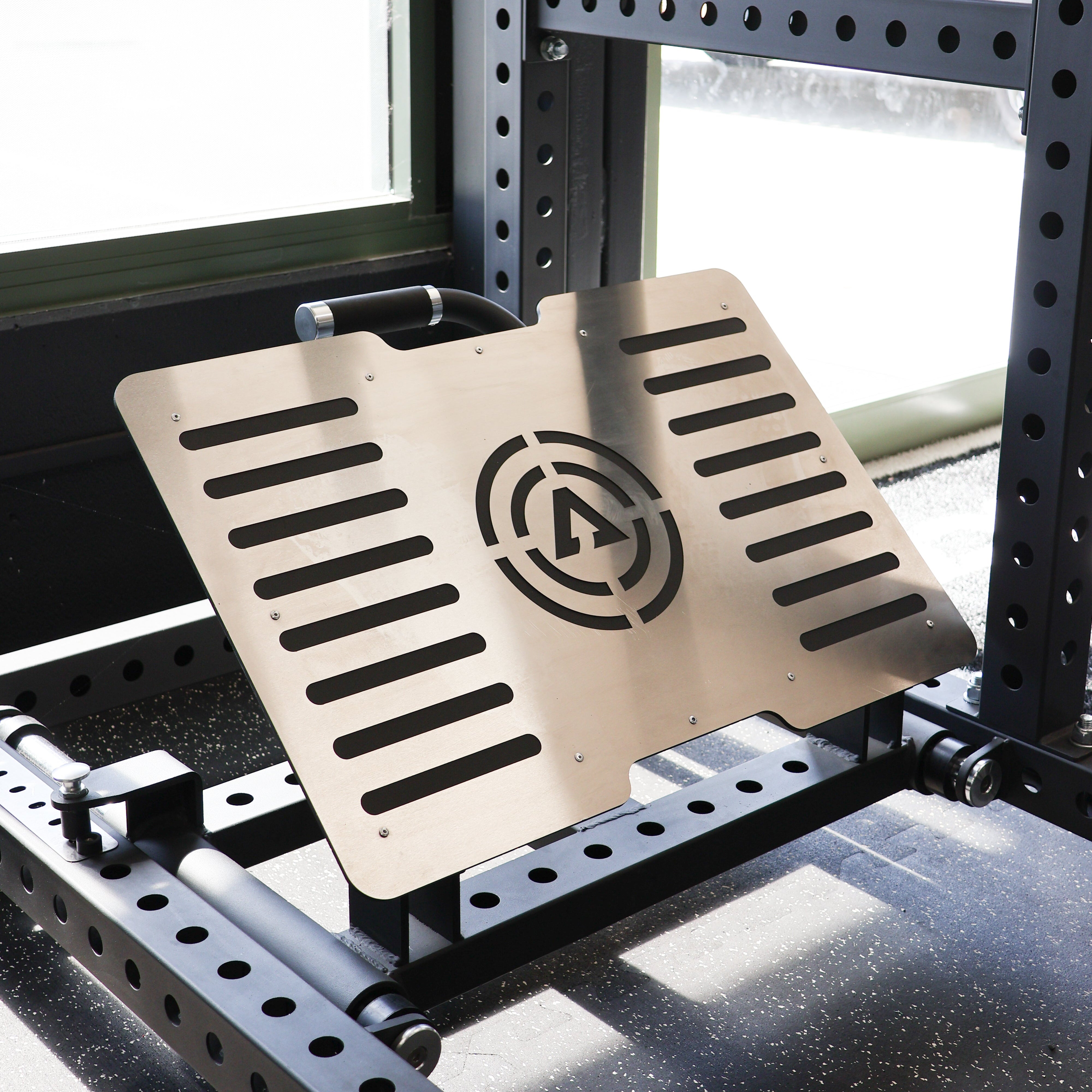 Pendulum Squat garage gym series plate loaded