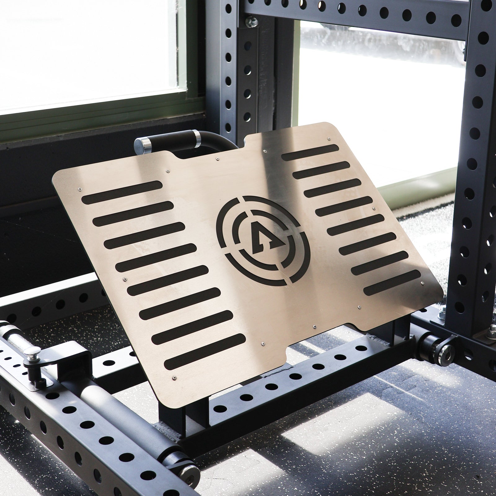 Pendulum Squat garage gym series plate loaded