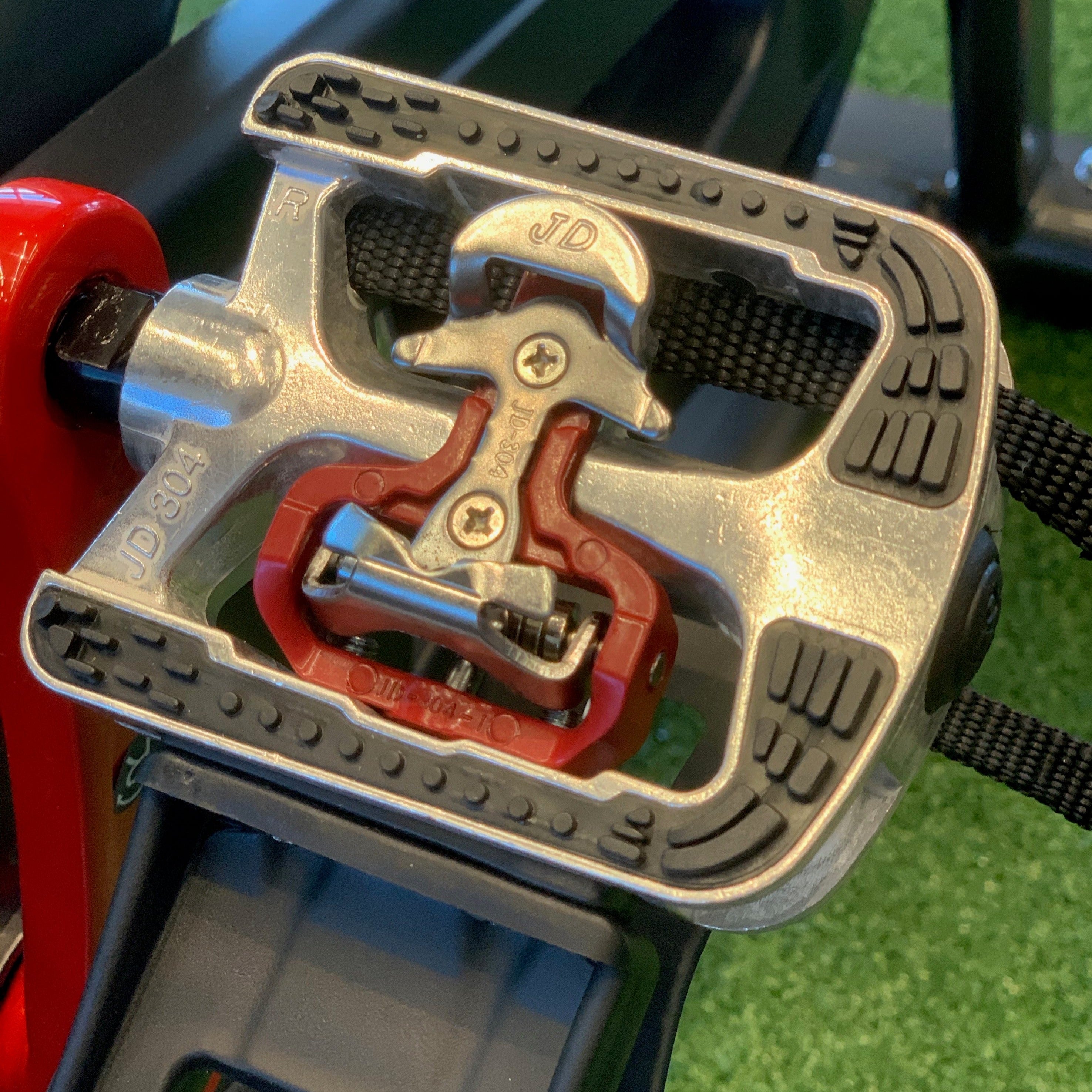 jd-304 pedal Schwinn 800IC (IC8) Spin Bike: Floor Stock Special